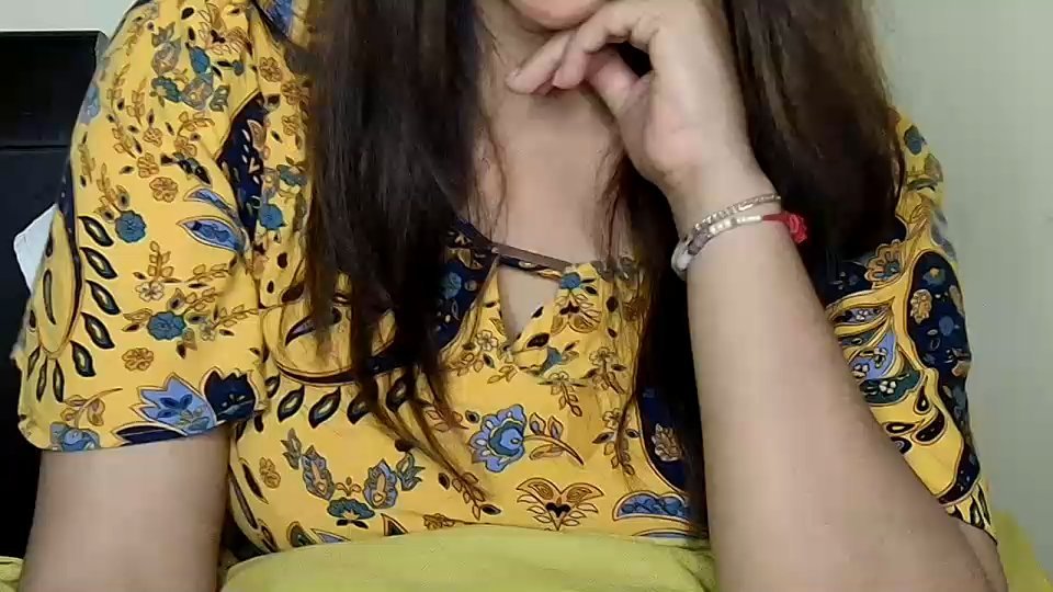 Naina_For_You live cam screenshot female from India on ThePornGall – Galleries, GIFs & Live Cams — screenshot #1