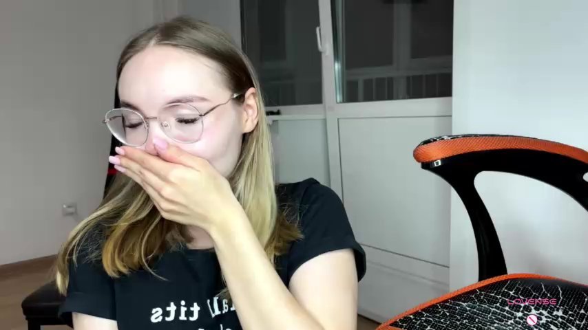 sexstar_lif3style live cam screenshot malefemale on ThePornGall – Galleries, GIFs & Live Cams — screenshot #1