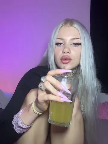 Julamayana live cam screenshot females from Germany on ThePornGall – Galleries, GIFs & Live Cams — screenshot #1